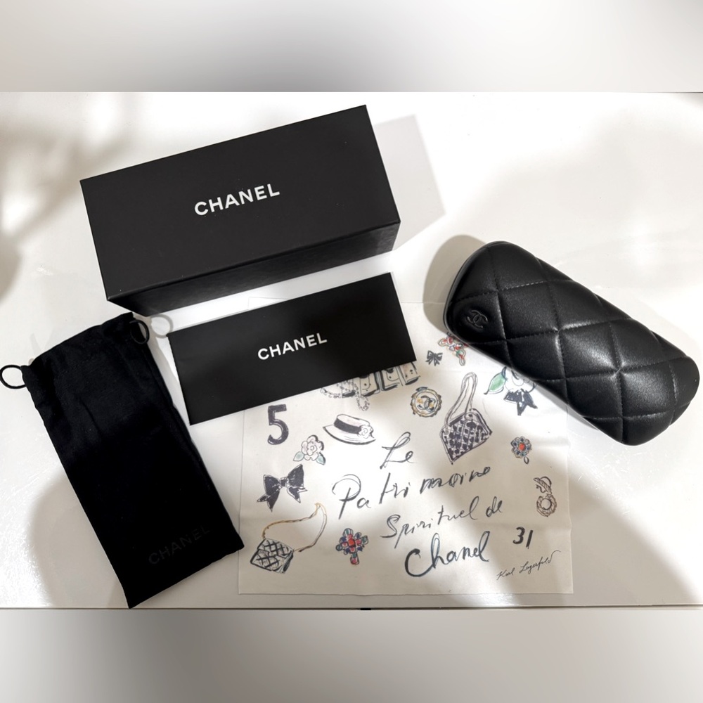 CHANEL set: Glasses Case, Box, Sunglasses Pouch, Cleaning Cloth